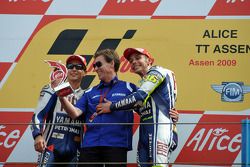 Podium: race winner Valentino Rossi, Fiat Yamaha Team celebrates 100th MotoGP win with Jorge Lorenzo