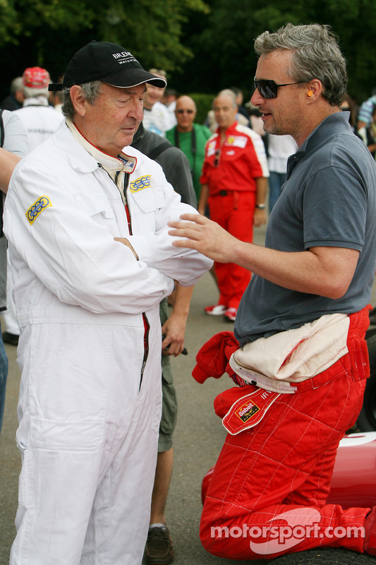 Nick Mason e Eddie Irvine, vice-campeão da F1