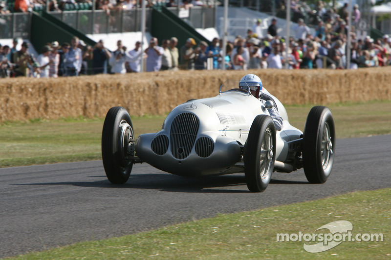 Jochen Mass, Mercedes-Benz W125 1937