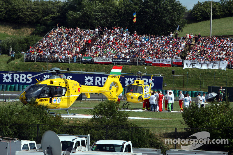 Felipe Massa is taken to hospital kaza sonrası