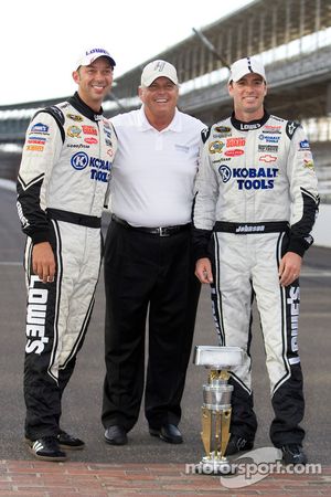 Race winner Jimmie Johnson, Hendrick Motorsports Chevrolet celebrates with crew chief Chad Knaus and car owner Rick Hendrick