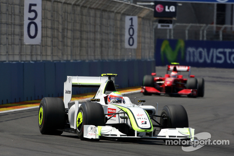 Rubens Barrichello, BrawnGP, Kimi Raikkonen, Scuderia Ferrari