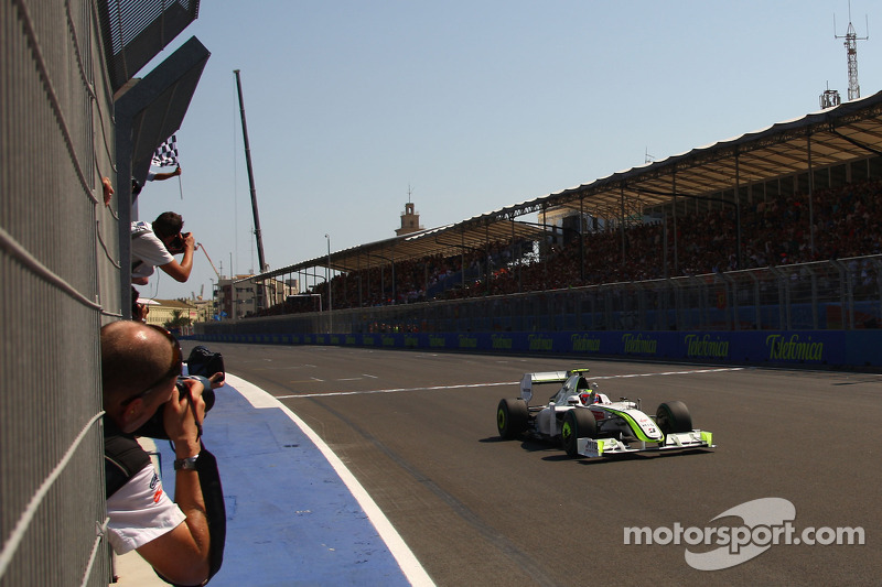 Race winner Rubens Barrichello, Brawn GP