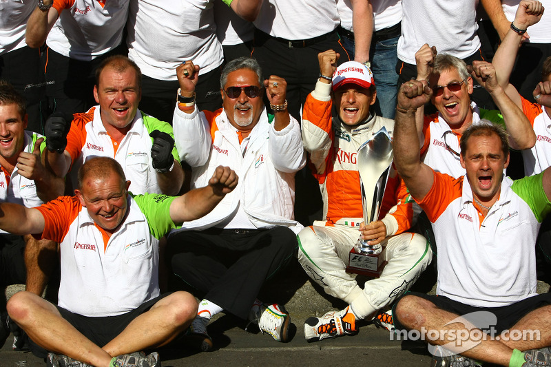 Force India Team celebration, Giancarlo Fisichella, Force India F1 Team and Vijay Mallya Force India F1 Team Owner