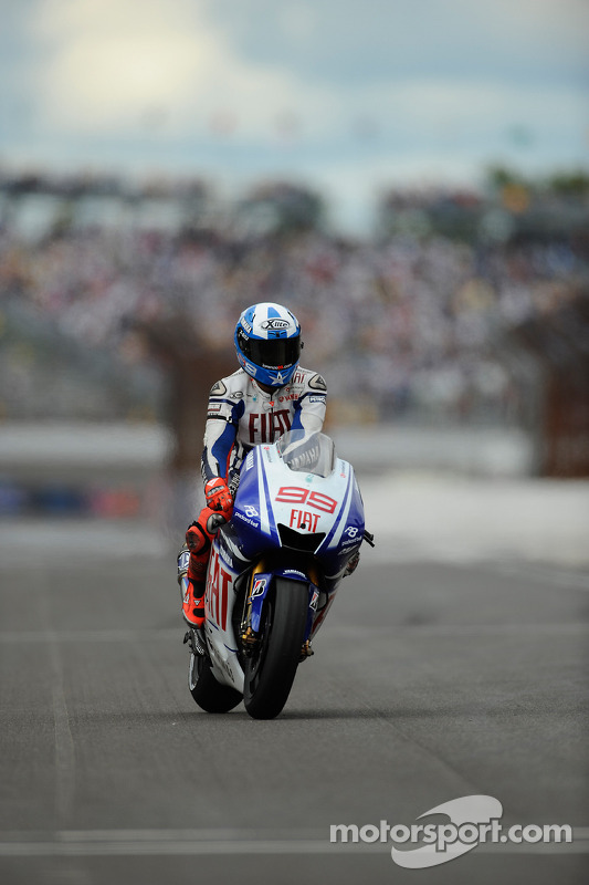 Ganador de la carrera Jorge Lorenzo, Fiat Yamaha Team, celebra