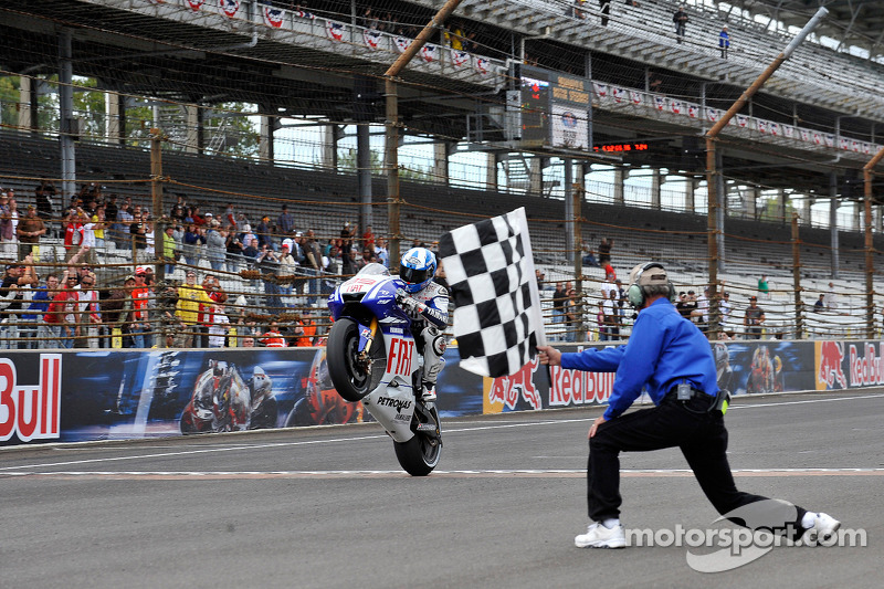 Jorge Lorenzo, Fiat Yamaha Team takes the checkered flag