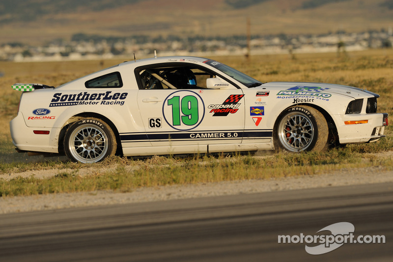 #19 Capaldi Racing Ford Mustang GT: Steve Phillips, Brian Smith
