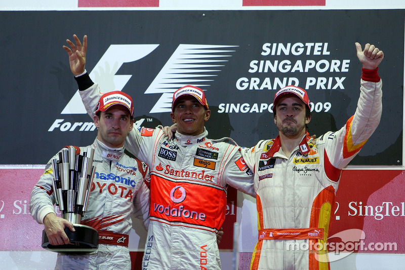 55- Fernando Alonso, 3º en el GP de Singapur 2009 con Renault