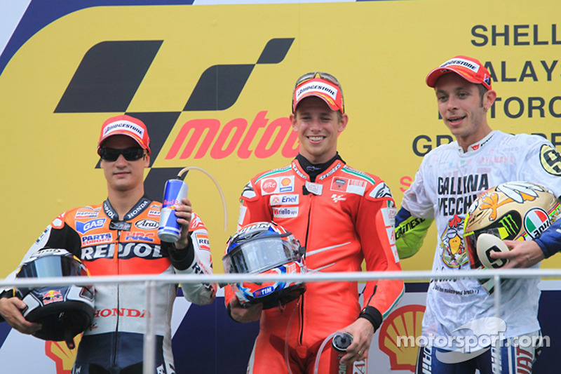 Podio: 1º Casey Stoner, 2º Dani Pedrosa, 3º Valentino Rossi