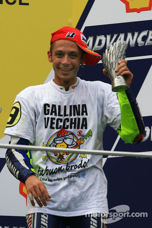 Podio: tercer lugar y Campeón 2009 de MotoGP Valentino Rossi, Fiat Yamaha Team celebra