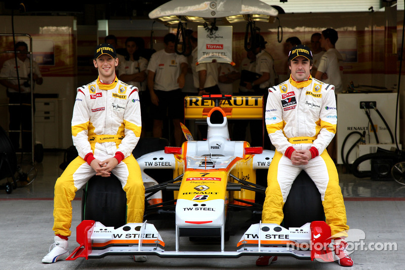 2009 год: Ромен Грожан, Renault. С 11 по 17 Гран При сезона