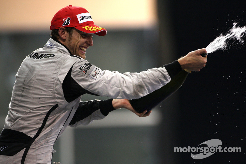 Podio: tercer lugar Jenson Button, Brawn GP