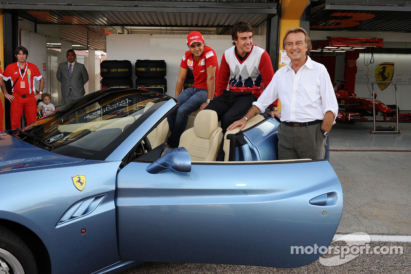 Luca di Montezemolo, Felipe Massa ve Fernando Alonso after drive around track a Ferrari California