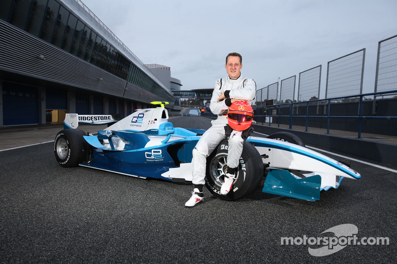 Michael Schumacher prueba un coche de la GP2