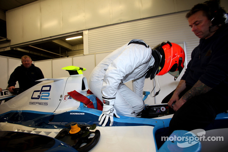 Michael Schumacher teste une GP2