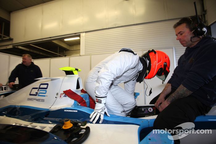 Michael Schumacher teste une GP2