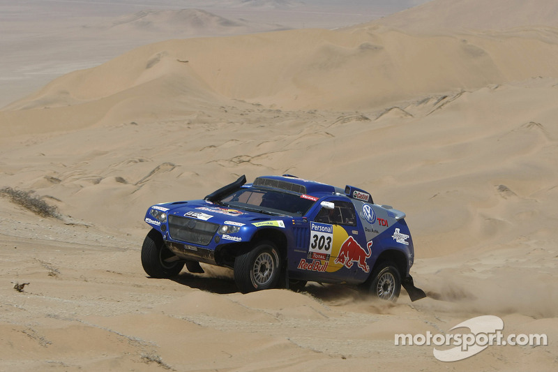 2010: Carlos Sainz dan Lucas Cruz Senra, Volkswagen Race Touareg 2