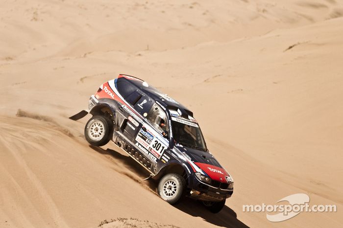 #301 BMW: Stephane Peterhansel y Jean-Paul Cottret