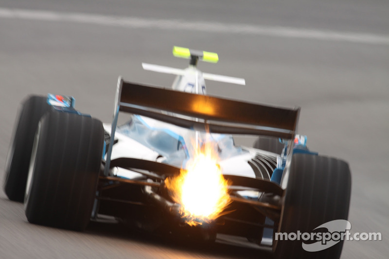 Michael Schumacher prueba un GP2
