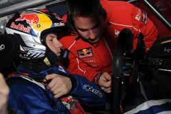 Kimi Raikkonen prueba el Citroën C4 WRC en los talleres de Citroën Satory en Versailles