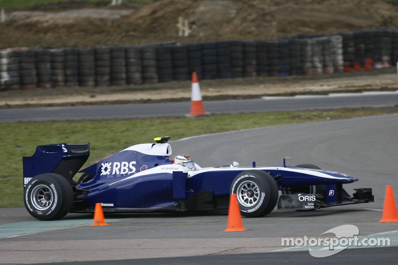 Nico Hulkenberg et la Williams FW32, lors du Shakedown, à Silverstone, Angleterre, 28 janvier 2010