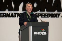 Drivers meeting: Vic Elford