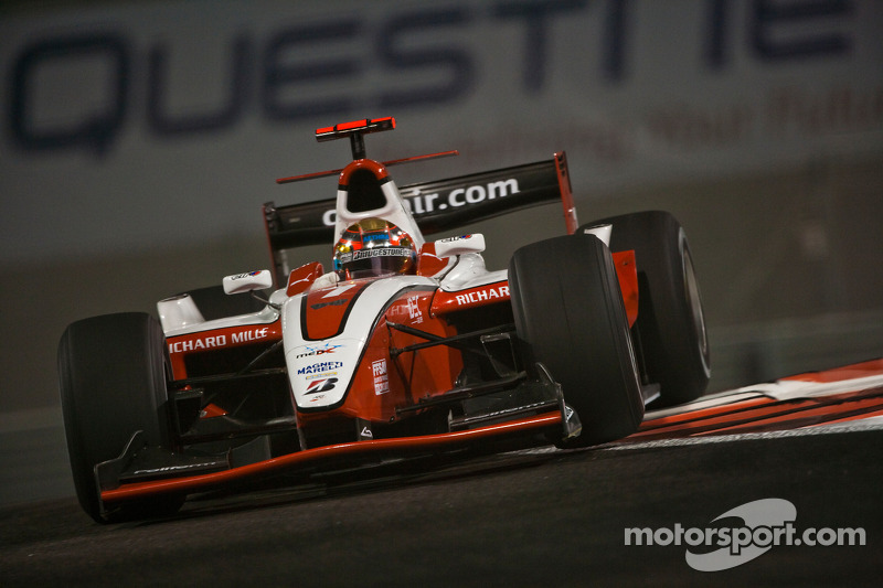 Depois de competir brevemente na GP2 Ásia em 2009-10, ele fez a temporada completa da GP2 em 2010, pela ART Grand Prix, terminando o campeonato em terceiro, atrás de Pastor Maldonado e Sergio Pérez.