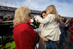 Linda Vaughn with Ingrid Vandebosch, wife of Jeff Gordon, Hendrick Motorsports Chevrolet, and their daughter Ella Sofia