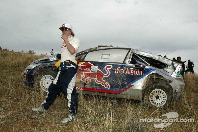 Kimi Raikkonen y Kaj Lindstrom, Citroën C4 WRC, Citroën Junior Team choca y queda fuera del rally