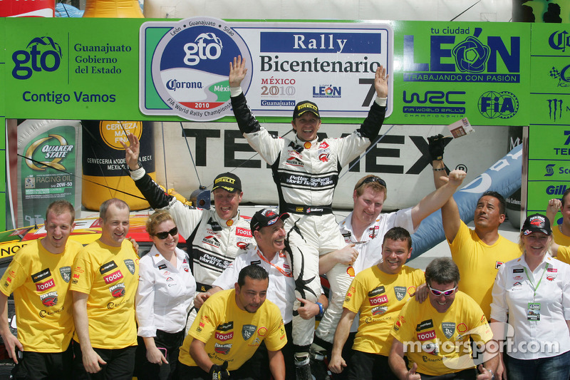 Podio: Petter Solberg y Philip Mills, Citroën C4 WRC, Petter Solberg Rallying