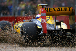 Vitaly Petrov, Renault F1 Team