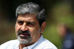 Vicky Chandhok, father of Karun Chandhok, Hispania Racing F1 Team