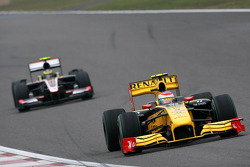 Виталий Петров, Renault F1 Team