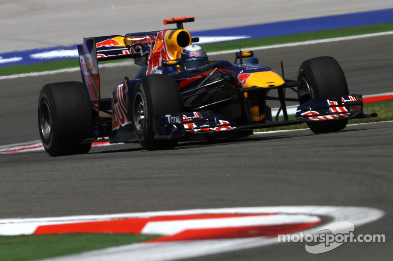 2010: Red Bull RB6 Renault
