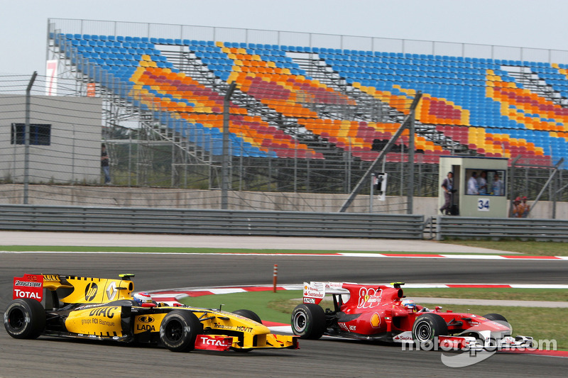 Vitaly Petrov, Renault F1 Team, Fernando Alonso, Scuderia Ferrari