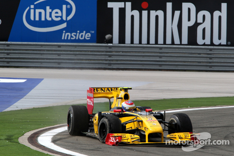 Vitaly Petrov, Renault F1 Team ve puncture