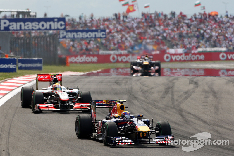 Mark Webber, Red Bull Racing ve Lewis Hamilton, McLaren Mercedes