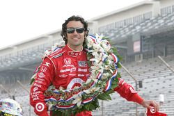 Sesión de fotos de los ganadores: Dario Franchitti, Target Chip Ganassi Racing