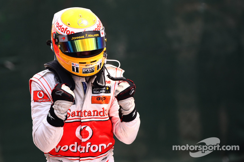 Yarış galibi Lewis Hamilton, McLaren Mercedes