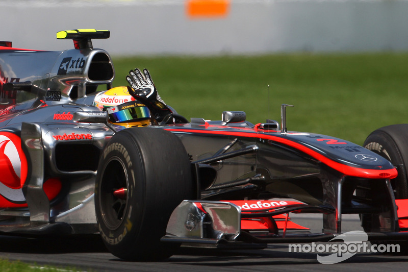Yarış galibi Lewis Hamilton, McLaren Mercedes
