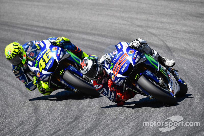Jorge Lorenzo, Yamaha Factory Racing y Valentino Rossi, Yamaha Factory Racing