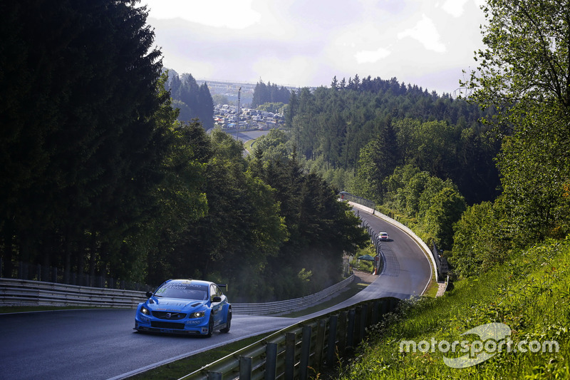 8. Fredrik Ekblom, Polestar Cyan Racing, Volvo S60 Polestar TC1