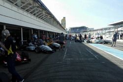 L'atmosfera in pitlane