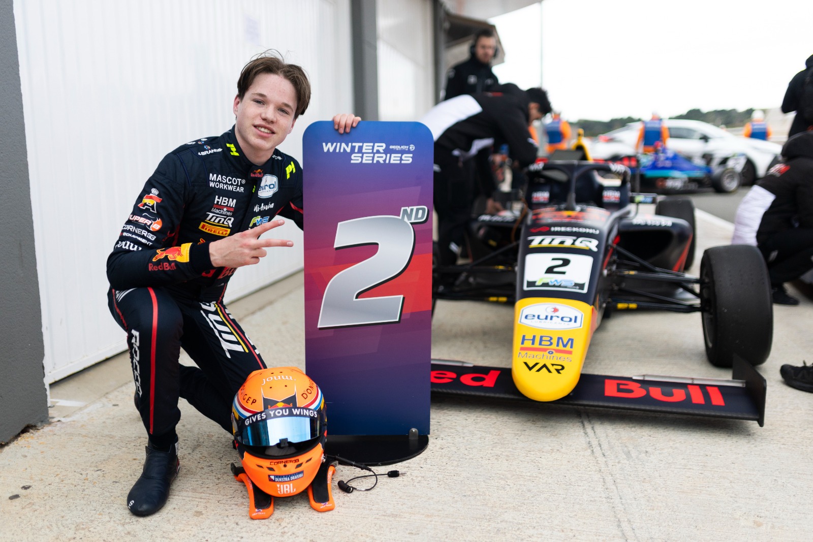 Rocco Coronel werd tweede in de openingsrace op het circuit van Valencia.