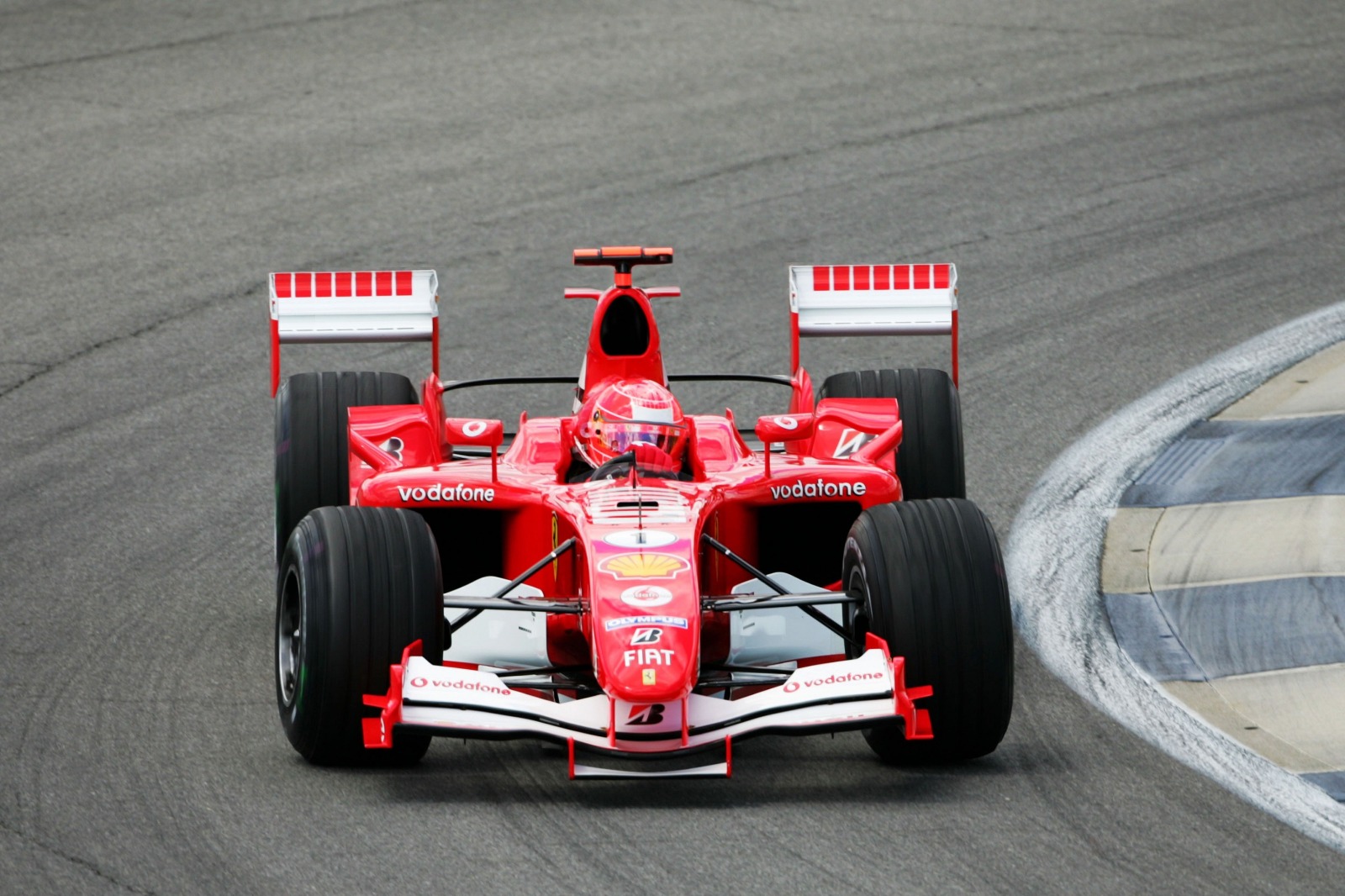 How would the 2005 CDG wing have looked? This writer fired up Photoshop to offer some kind of visual assistance...