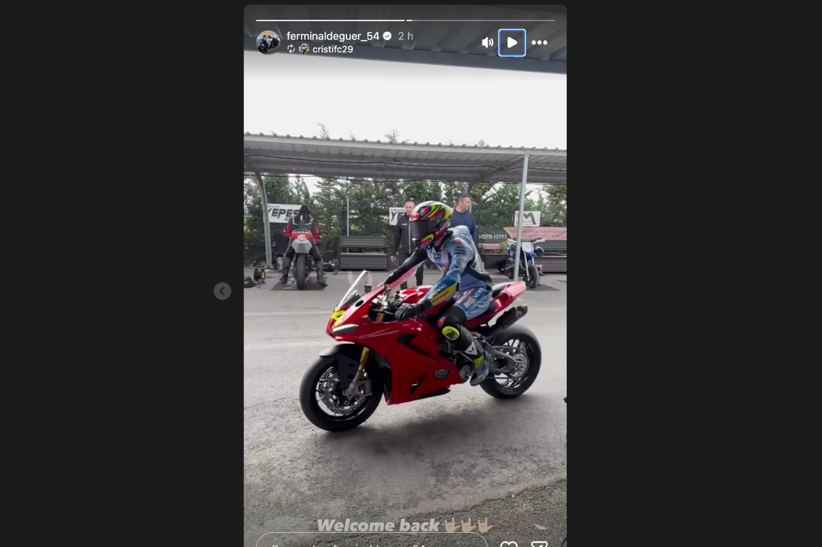 Fermín Aldeguer este miércoles sobre la Ducati Panigale V2 en el Circuito de Yepes