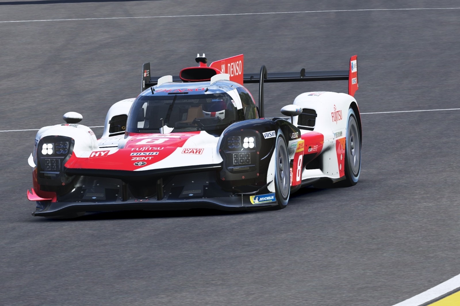 De Toyota GR010 Hybrid in Le Mans Ultimate.