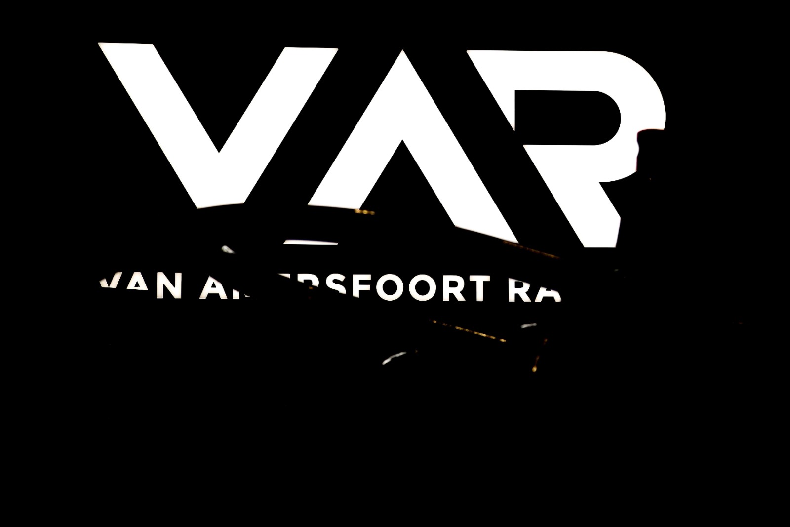 In het Louwman Museum komen het verleden en heden van Van Amersfoort Racing samen.