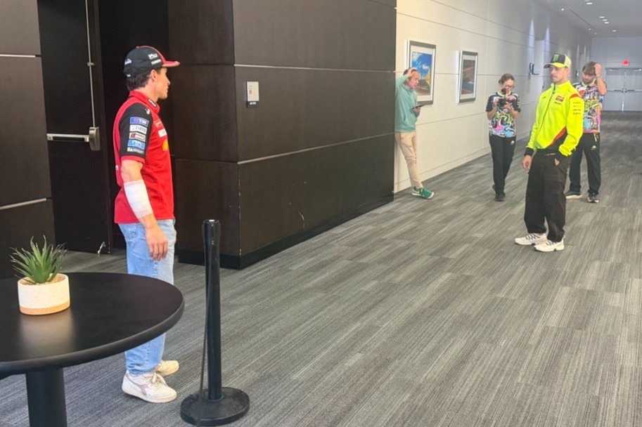 Marc Márquez pidió disculpas a Fabio Di Giannantonio en la zona mixta, tras la carrera 