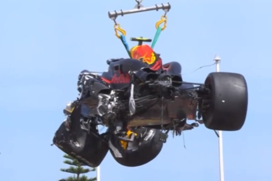 Assim ficou o carro do Pérez após a batida